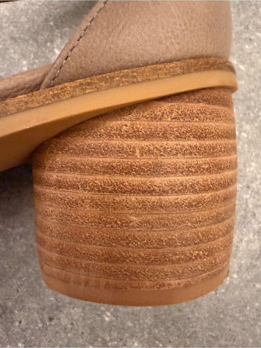 Brioso Verandah Leather Block Heel Sandals Taupe Size 7 - Picture 6 of 12